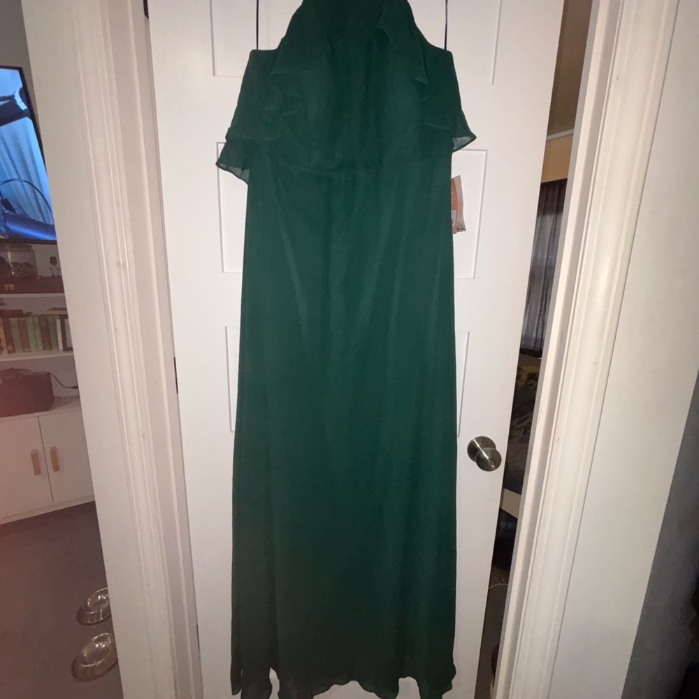 NWT Elegant Green Women's Dress